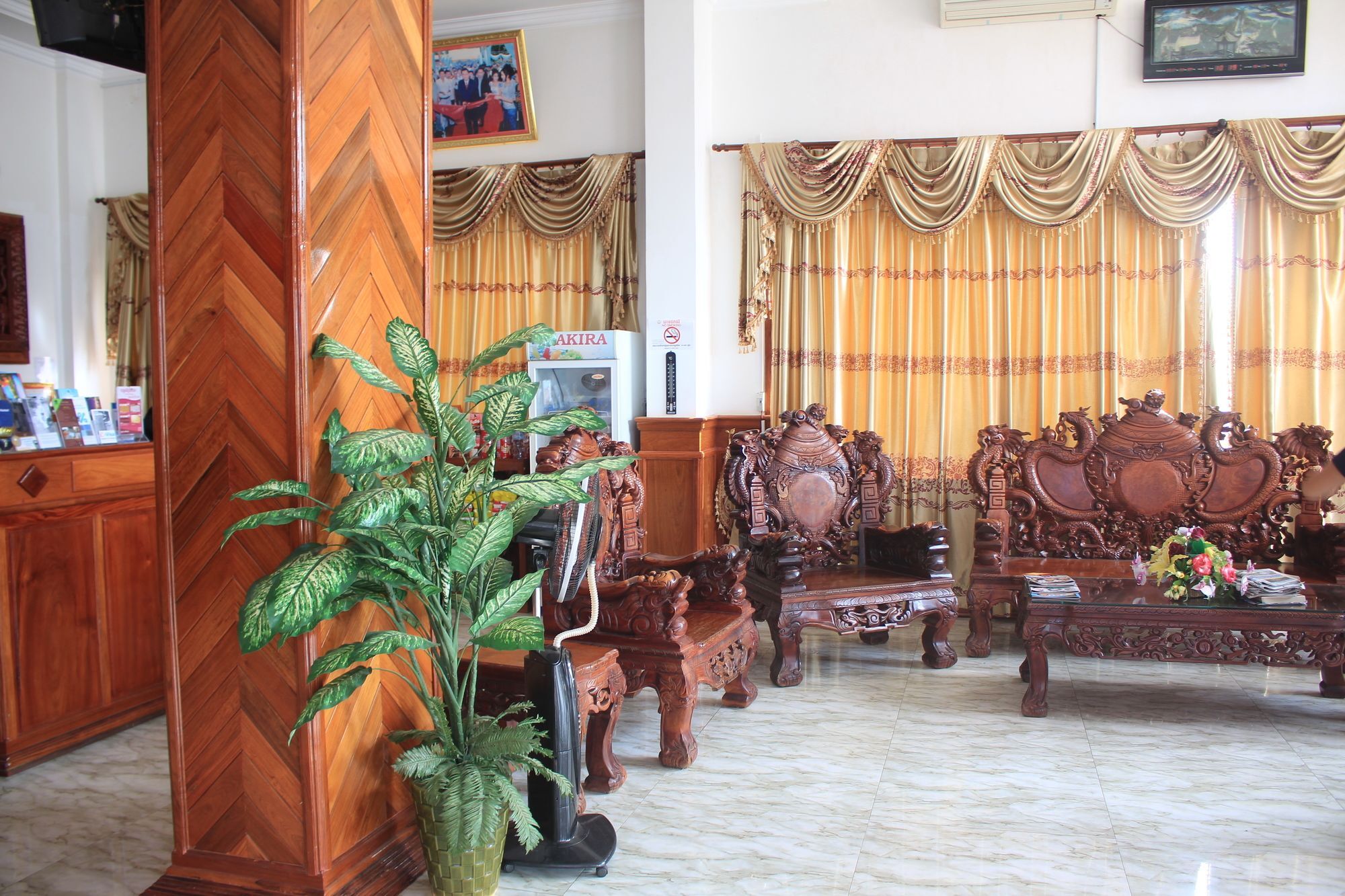 เอเมอรัลด์ บีบี บาตัมบัง โฮเต็ล Hotel พระตะบอง ภายนอก รูปภาพ